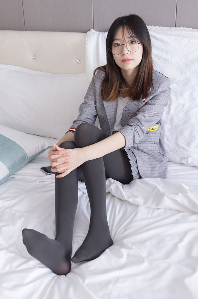 W040-皮鞋、厚灰丝、ol装