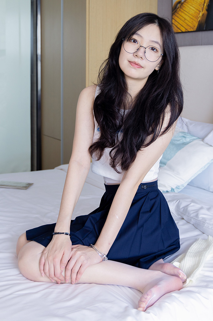 W121-油亮白丝（脚尖透明款）、灰丝（脚尖加固款）