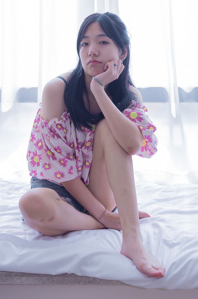 W124-长靴、白棉袜、裸足