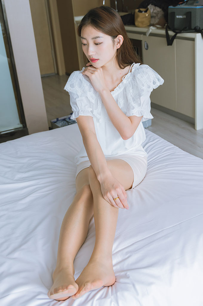 W152-高跟鞋、油亮肉丝（脚尖透明款）