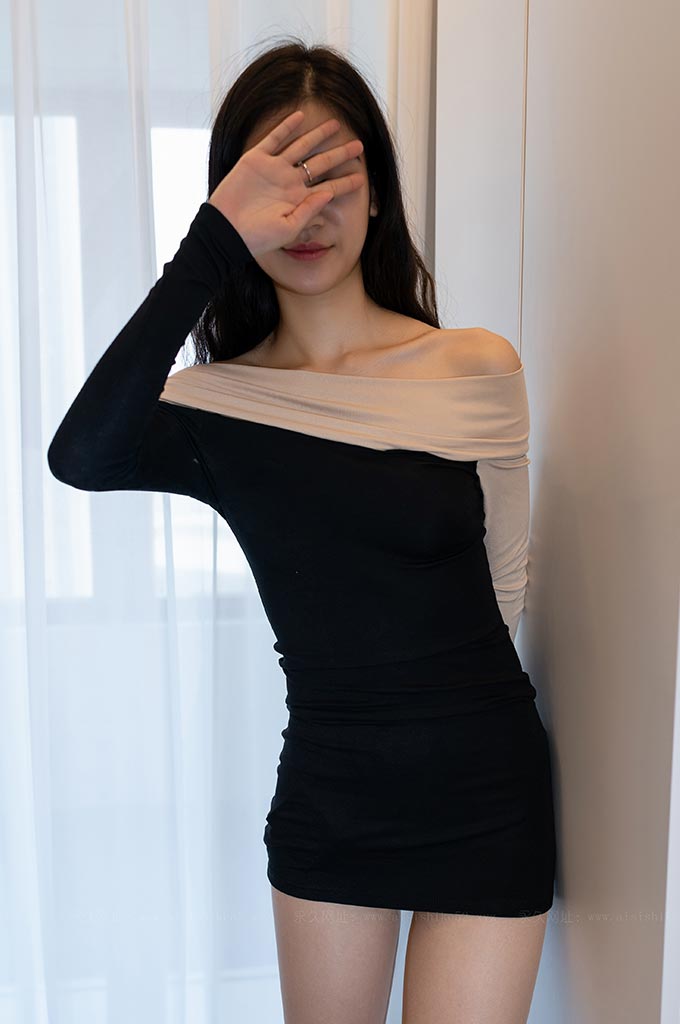 A128-露肩包臀裙